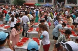 娱乐吃瓜798,798成为最新“吃瓜”圣地